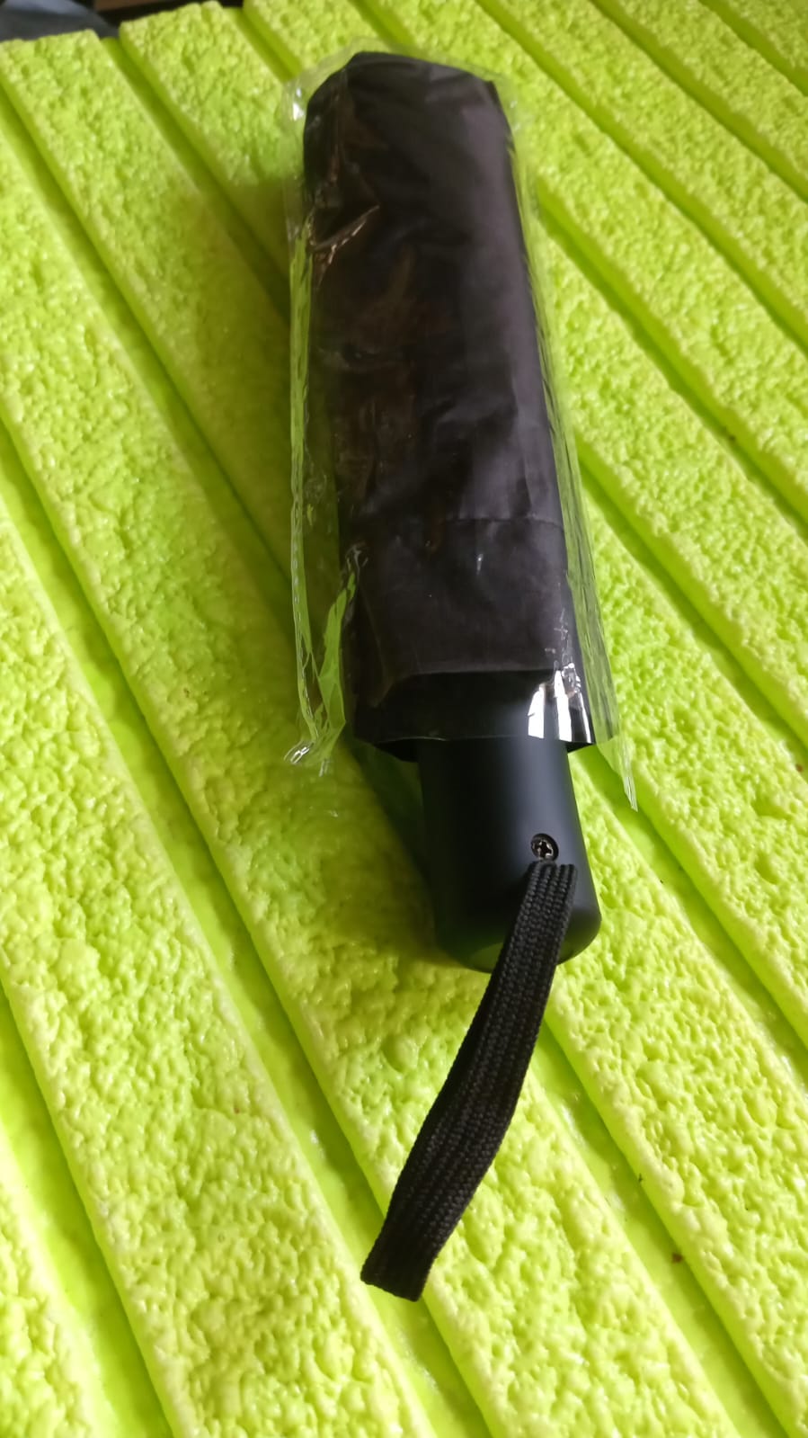 2 Fold Manual Open UmbrellaShaft & Wrist Straps | Easy to Hold & Carry | Umbrella for Women, Men & Kids
