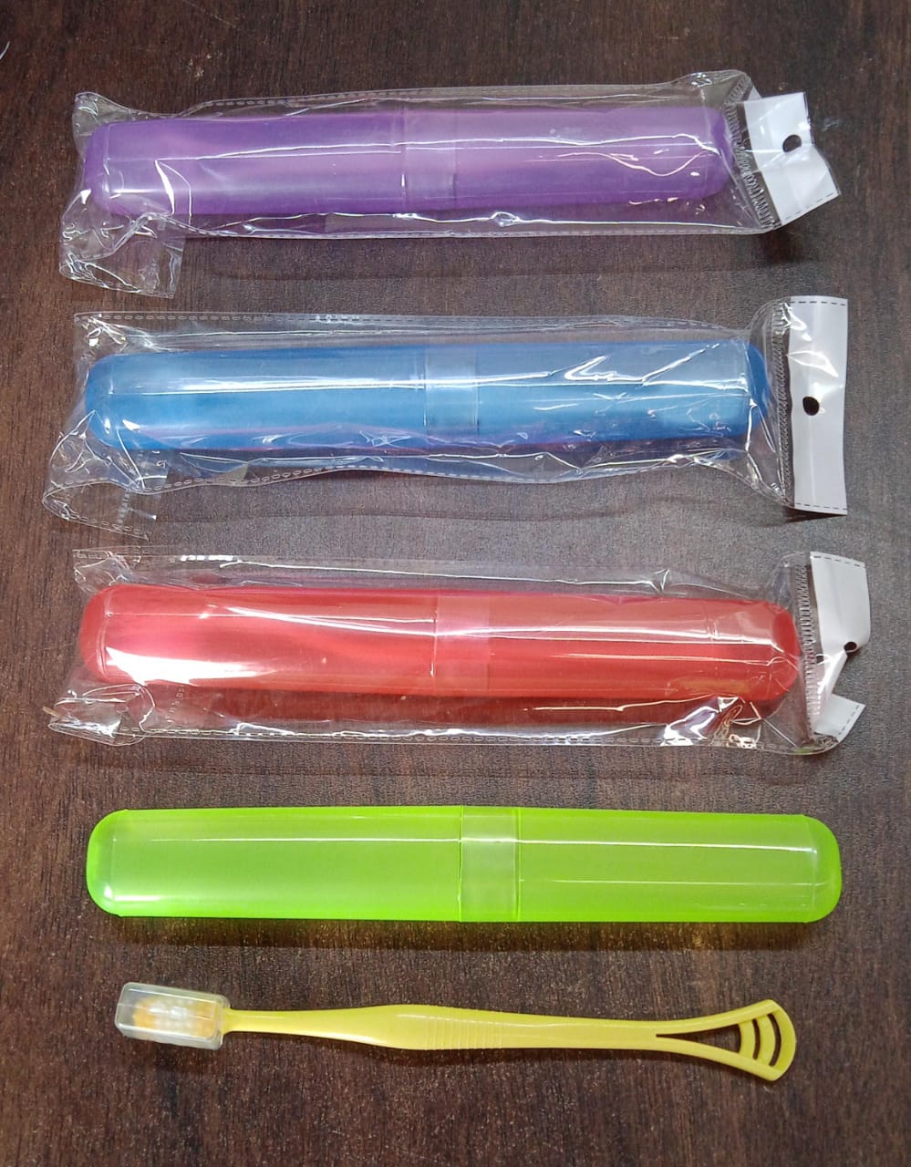 2-in-1 Soft Toothbrush & Tongue Cleaner with Cover – Scraper for Men, Women & Kids, Plastic Holder/Case (1 Pc)